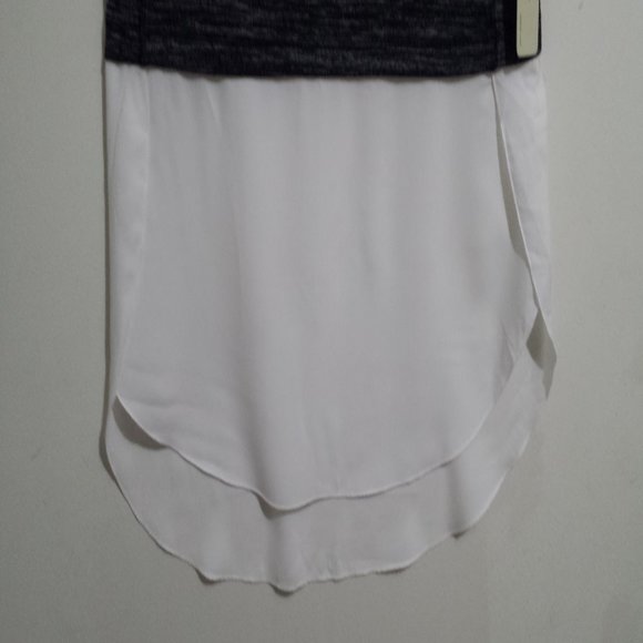 RD Style Grey and White Sleeveless Top - Picture 3 of 5